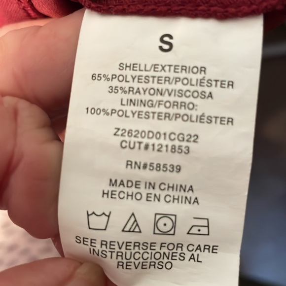 Girls' Floral Romper/ High-Low
Dress Size Small Burgundy Pink Dress Shorts - Picture 11 of 11